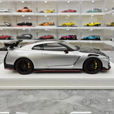 [Make Up] 1:18 Nissan 2024 GT-R R35 Nismo Silver Model Car Resin