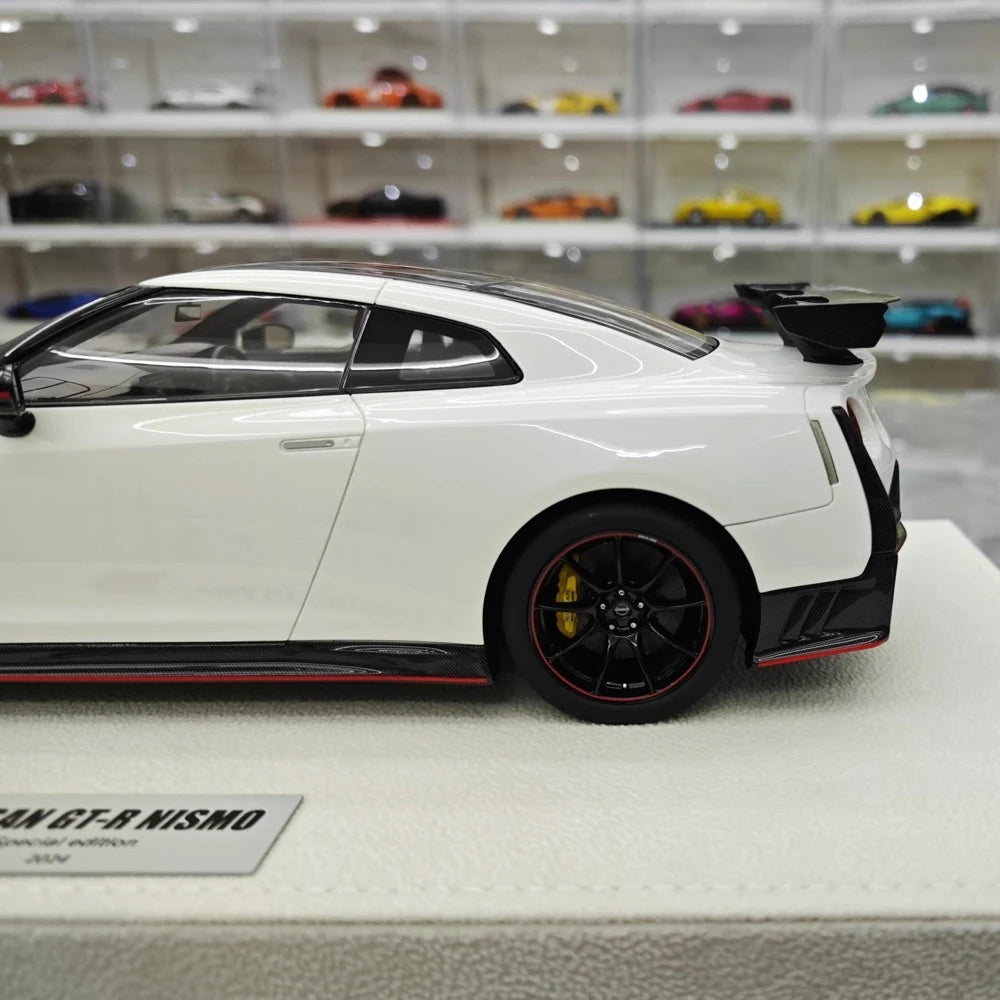 [Make Up] 1:18 Nissan 2024 GT-R R35 Nismo valkoinen pienoismalli Hartsi