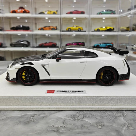 [Make Up] 1:18 Nissan 2024 GT-R R35 Nismo White Model Car Resin