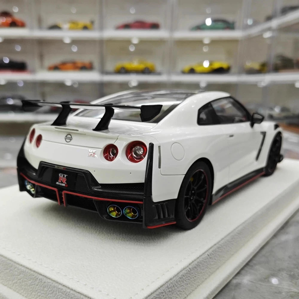 [Make Up] 1:18 Nissan 2024 GT-R R35 Nismo White Model Car Resin