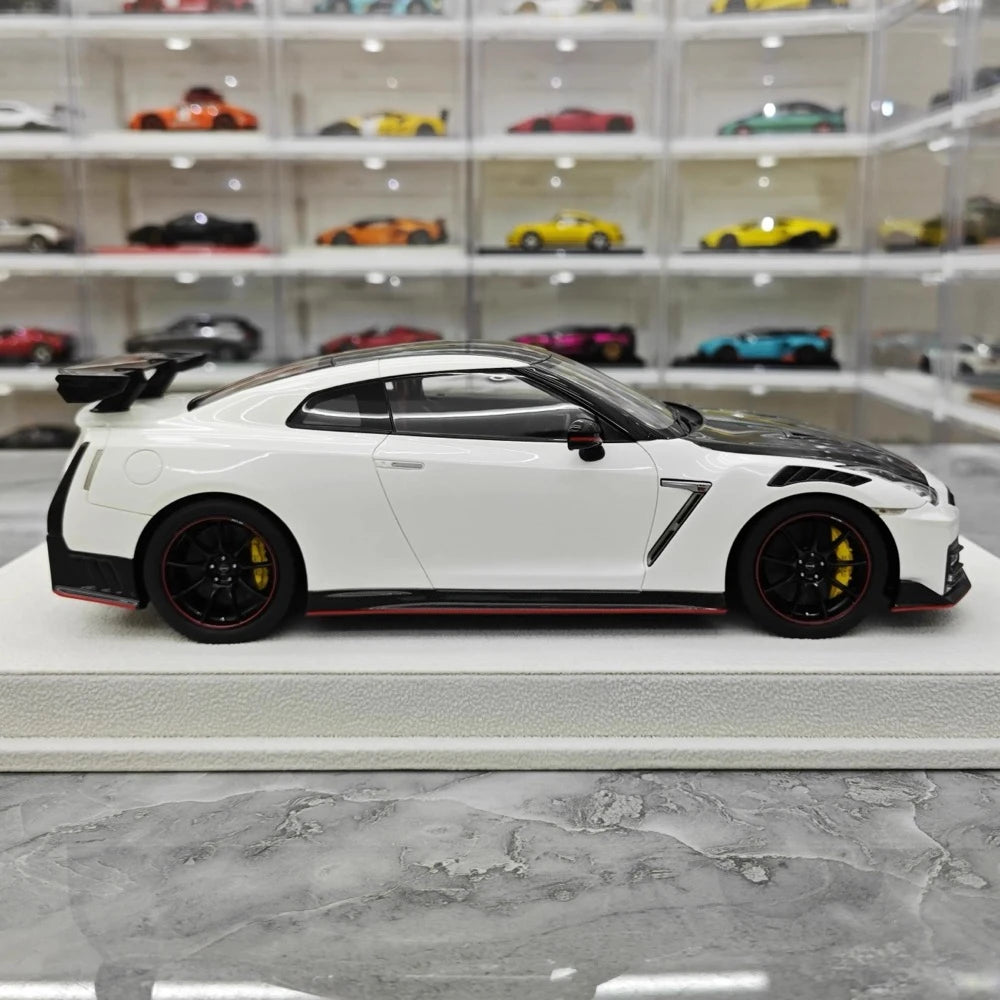 [Make Up] 1:18 Nissan 2024 GT-R R35 Nismo White Model Car Resin