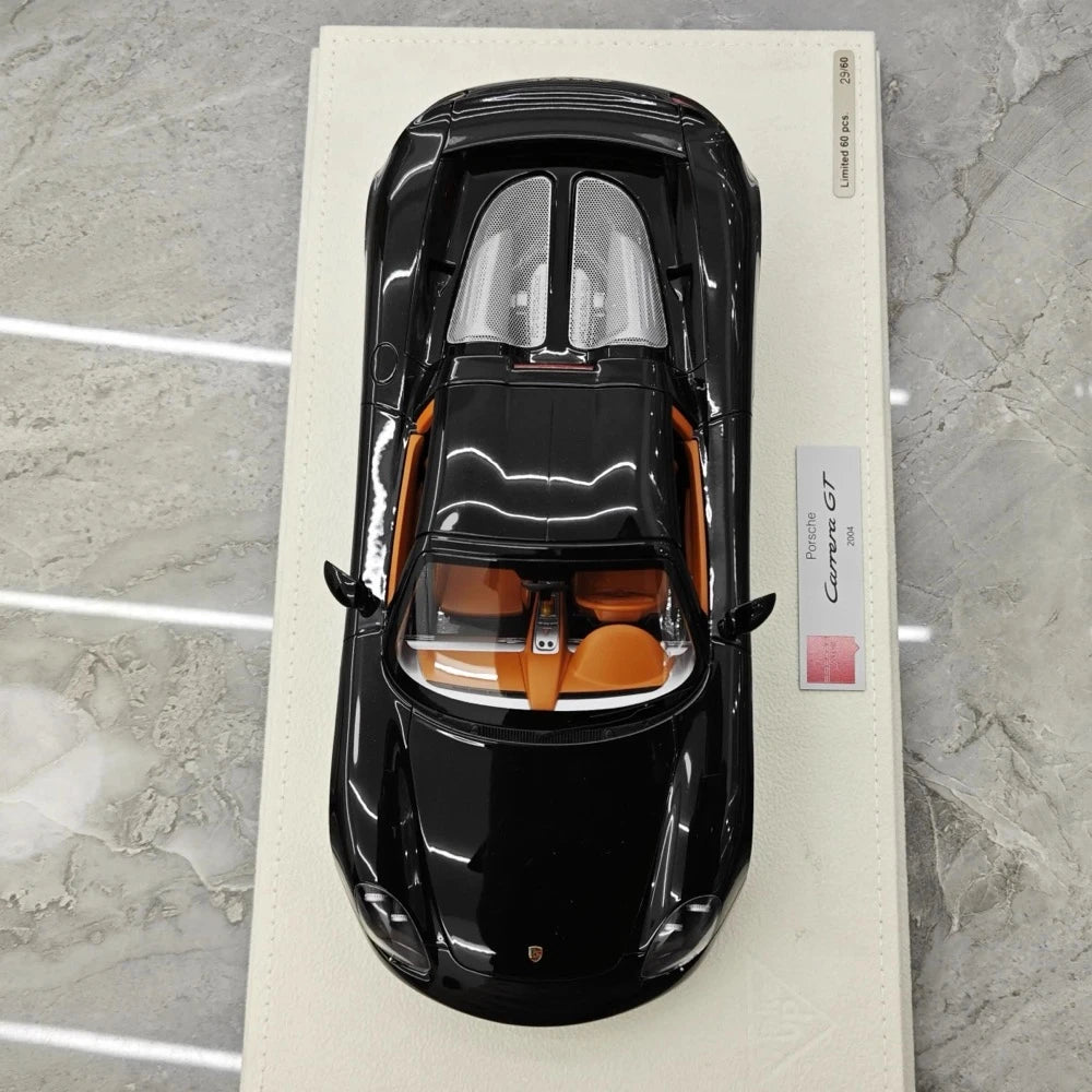 [Make Up] 1:18 Porsche 2004 Carrera GT Black Model Car Resin