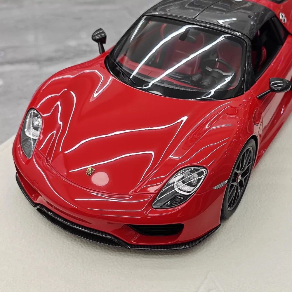 [Make Up] 1:18 Porsche 2011 918 Spyder rood & zwart modelauto Hars