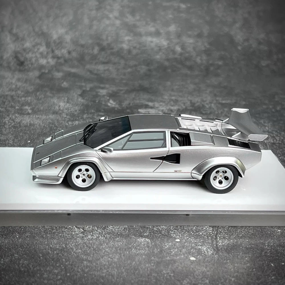 [Make Up] 1:43 Lamborghini 1980 Countach LP400S Silver Model Car Resin
