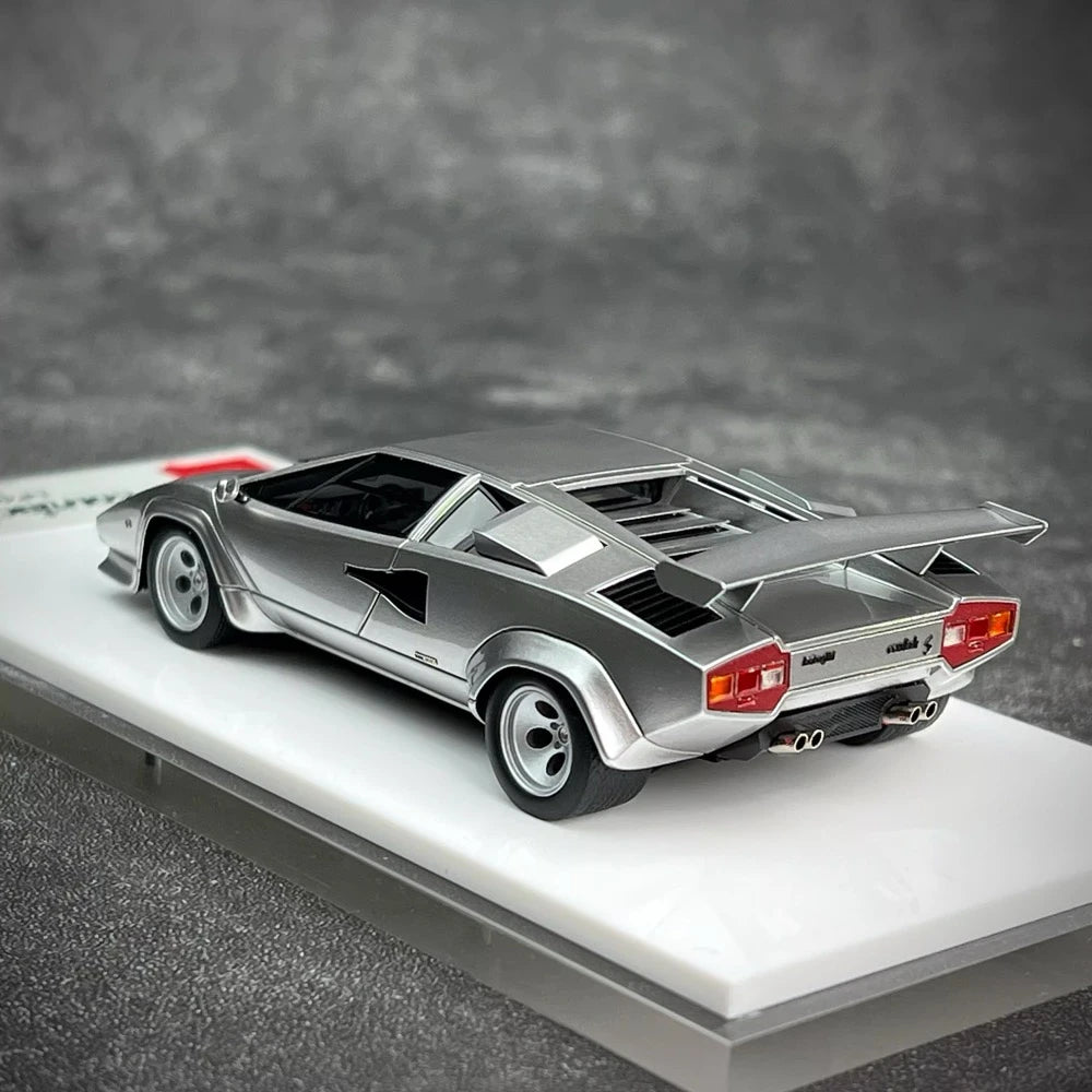 [Make Up] 1:43 Lamborghini 1980 Countach LP400S Silver Model Car Resin