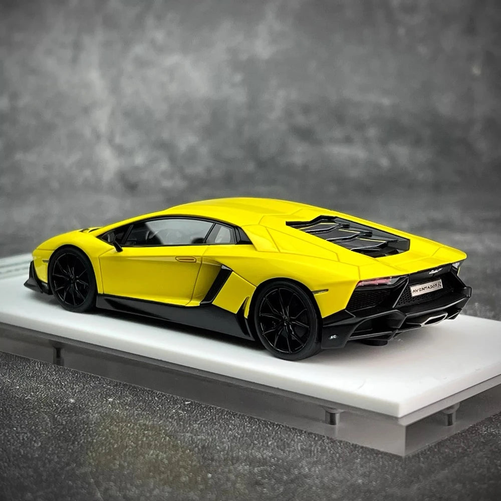 [Make Up] 1:43 Lamborghini 2013 Aventador LP720-4 50th Anniversario イエロー モデルカー レジン