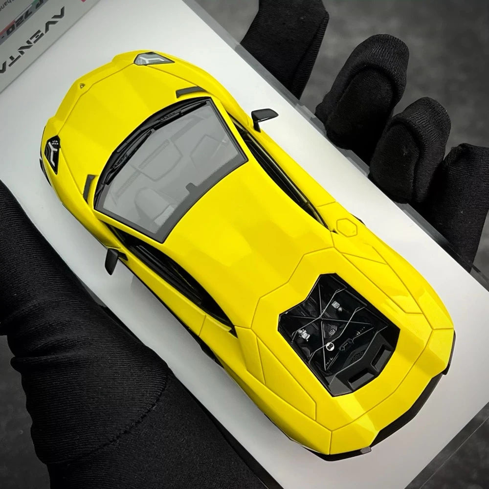 [Make Up] 1:43 Lamborghini 2013 Aventador LP720-4 50th Anniversario Yellow Model Car Resin
