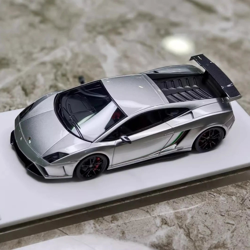 [Make Up] 1:43 Lamborghini 2014 Gallardo LP570-4 Squadra Corse Silver Model Car Resin