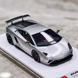 [Make Up] 1:43 Lamborghini 2014 Gallardo LP570-4 Squadra Corse シルバー モデルカー レジン