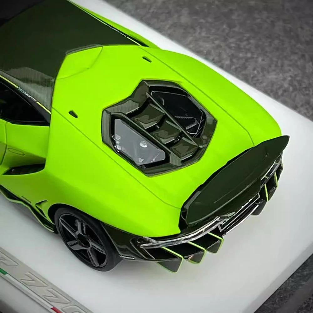 [Make Up] 1:43 Lamborghini 2016 Centenario LP770-4 Green Model Car Resin