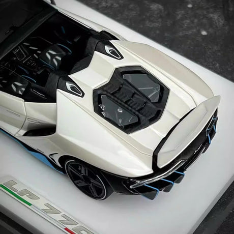 [Make Up] 1:43 Lamborghini 2016 Centenario LP770-4 White Model Car Resin
