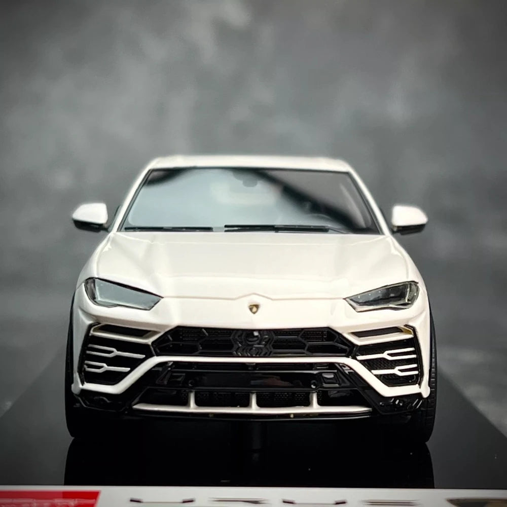 [Make Up] 1:43 Lamborghini 2017 Urus ホワイト モデルカー レジン
