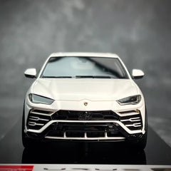 [Make Up] 1:43 Lamborghini 2017 Urus ホワイト モデルカー レジン