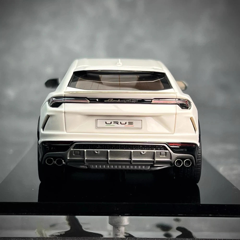 [Make Up] 1:43 Lamborghini 2017 Urus ホワイト モデルカー レジン
