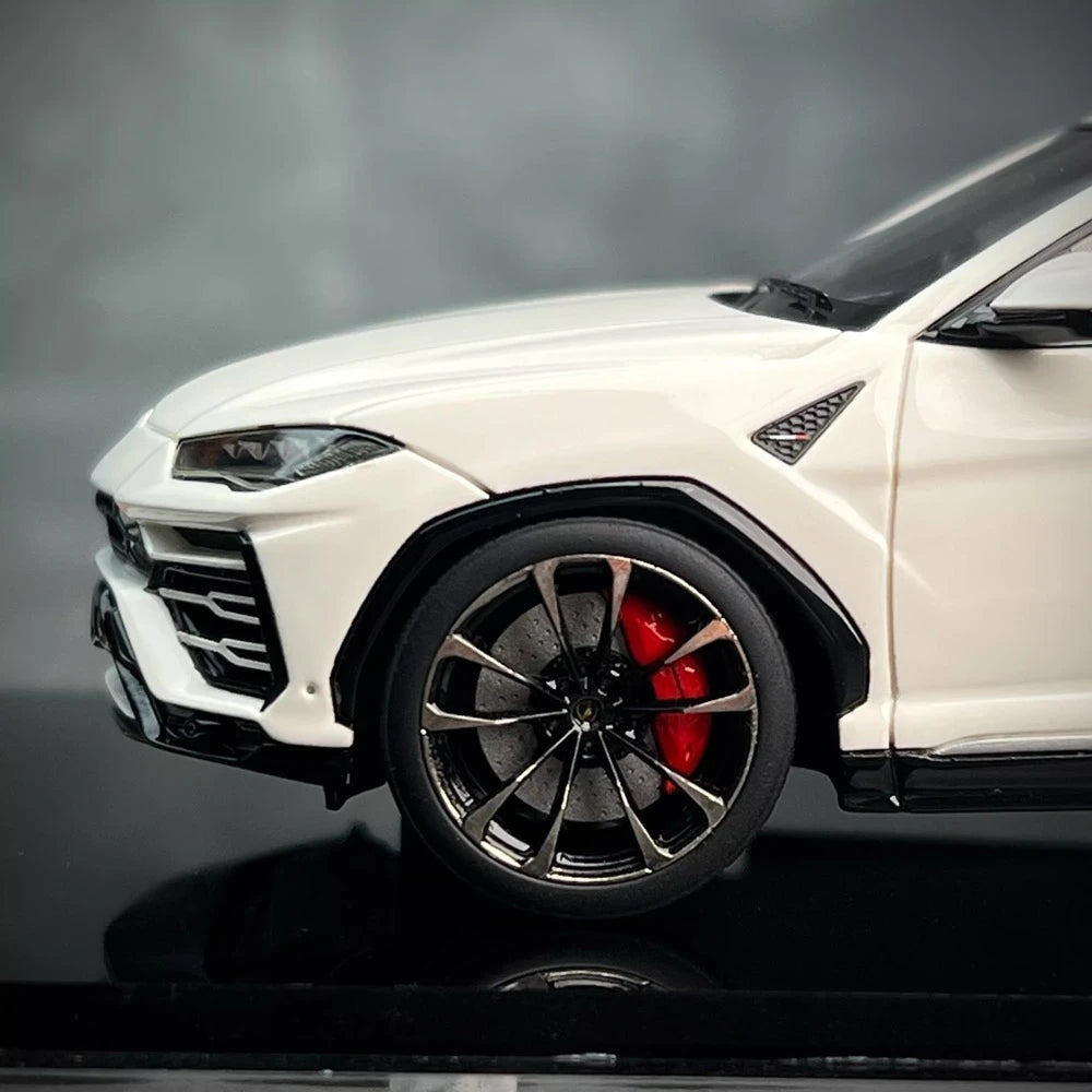 [Make Up] 1:43 Lamborghini 2017 Urus White Model Car Resin