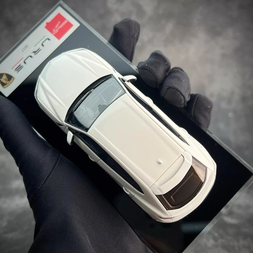 [Make Up] 1:43 Lamborghini 2017 Urus ホワイト モデルカー レジン