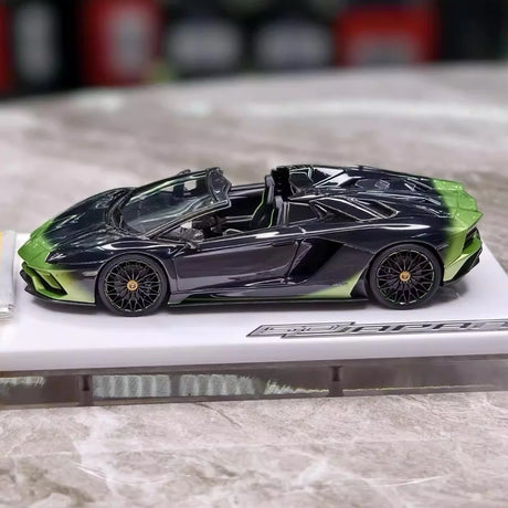 [Make Up] 1:43 Lamborghini 2018 Aventador S Roadster Green-Black Model Car Resin