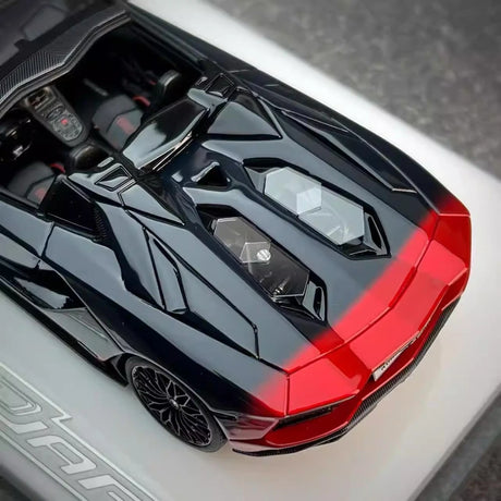 [Make Up] 1:43 Lamborghini 2018 Aventador S Roadster Red-Black Model Car Resin