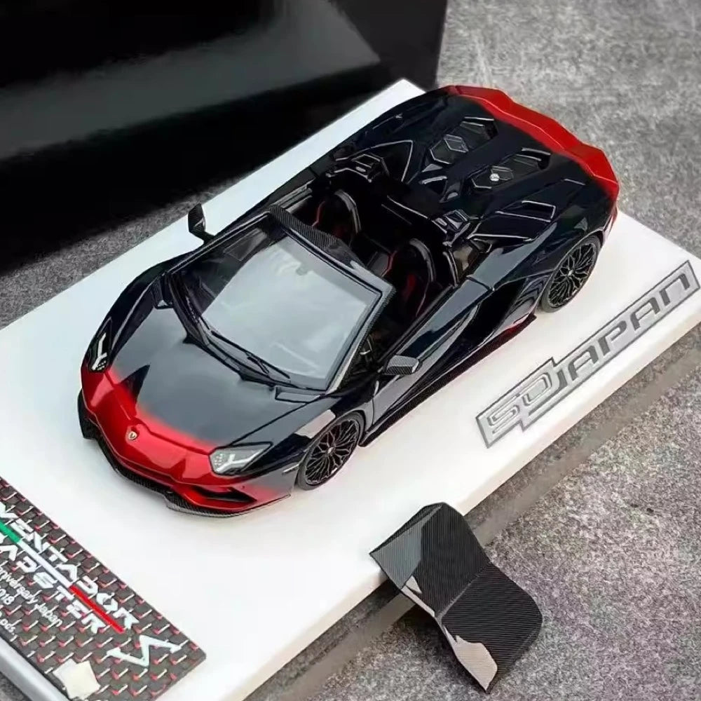 [Make Up] 1:43 Lamborghini 2018 Aventador S Roadster Red-Black Model Car Resin