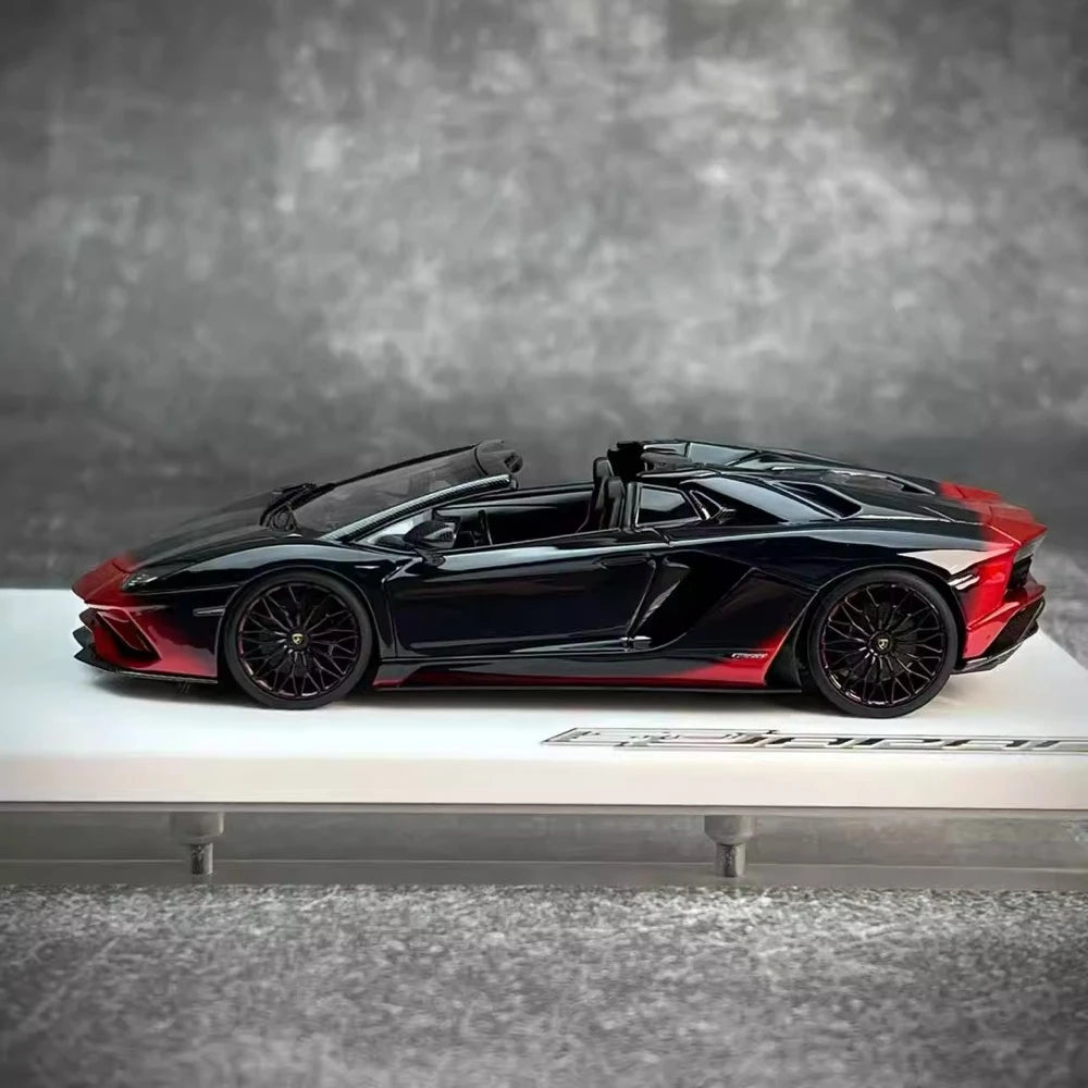 [Make Up] 1:43 Lamborghini 2018 Aventador S Roadster Red-Black Model Car Resin
