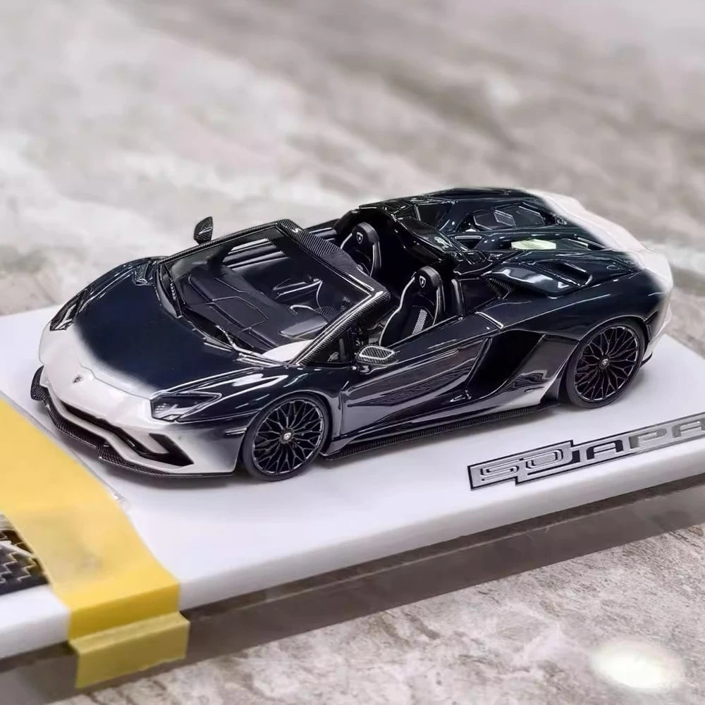 [Make Up] 1:43 Lamborghini 2018 Aventador S Roadster White-Black voiture miniature Resin