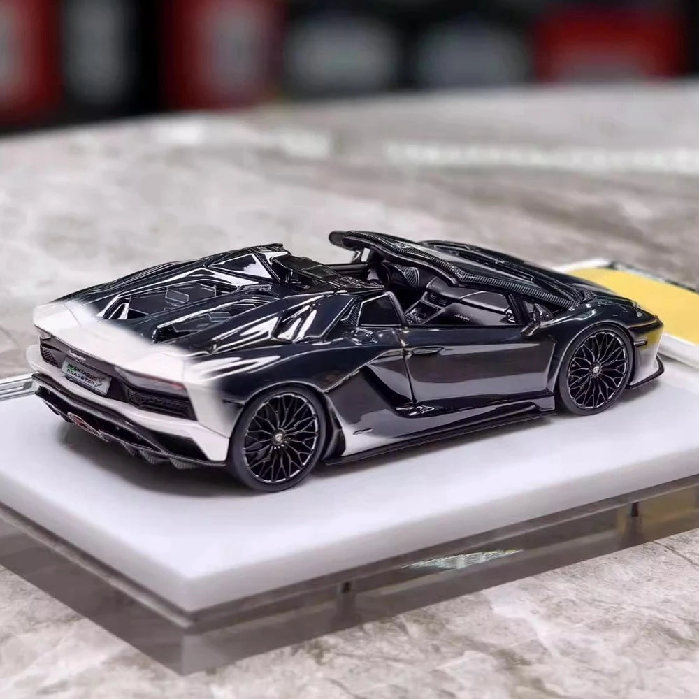 [Make Up] 1:43 Lamborghini 2018 Aventador S Roadster White-Black voiture miniature Resin