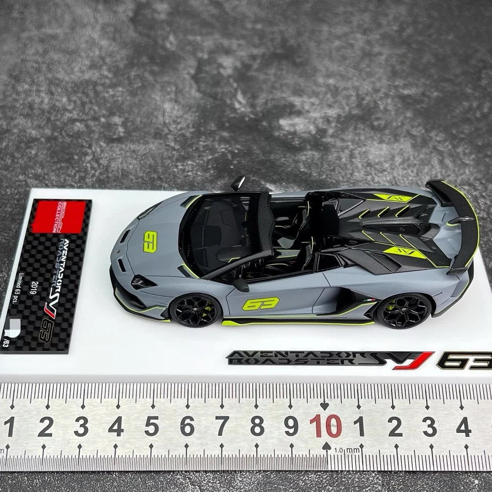 [Make Up] 1:43 Lamborghini 2018 Aventador SVJ 63 Gray Model Car Resin