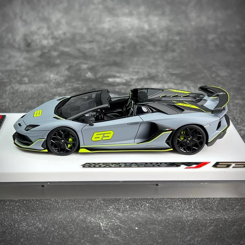 [Make Up] 1:43 Lamborghini 2018 Aventador SVJ 63 Gray Model Car Resin