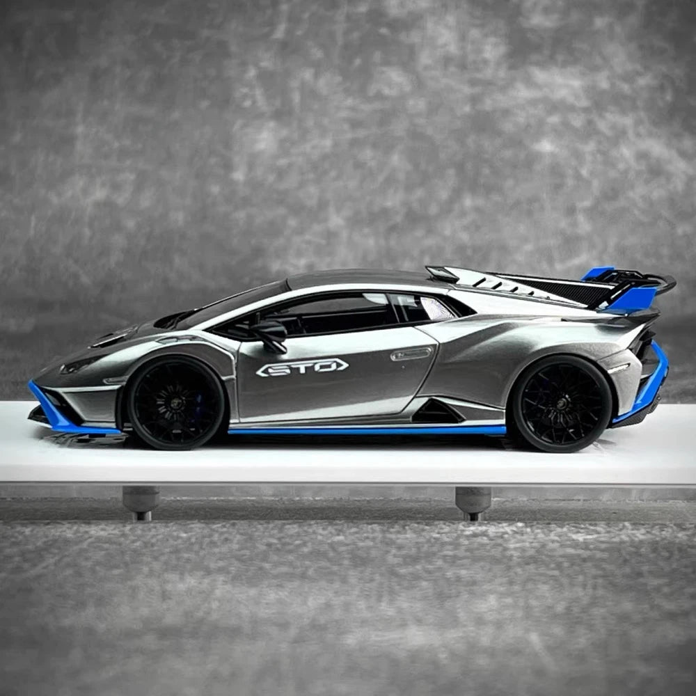 [Make Up] 1:43 Lamborghini 2021 Huracan STO Silver Model Car Resin