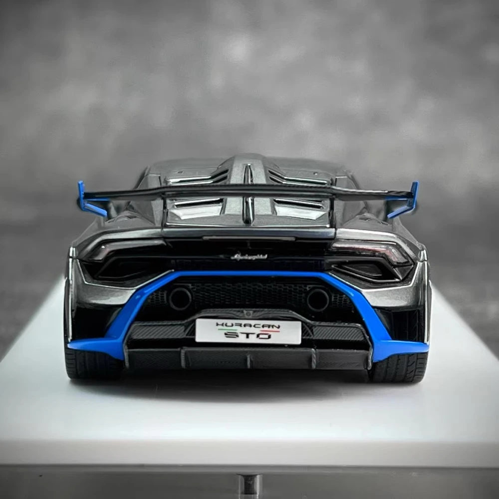 [Make Up] 1:43 Lamborghini 2021 Huracan STO Silver Model Car Resin