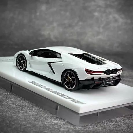 [Make Up] 1:43 Lamborghini 2024 Revuelto White Model Car Resin