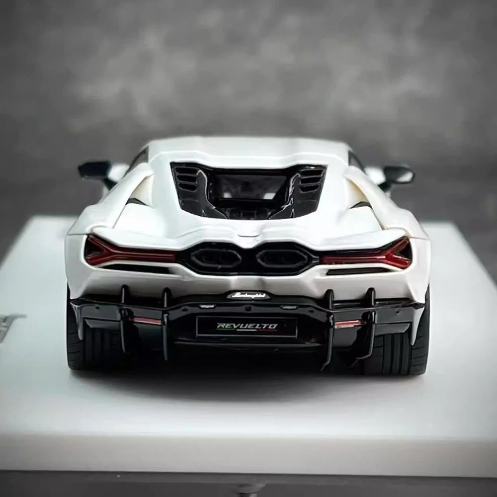 [Make Up] 1:43 Lamborghini 2024 Revuelto White Model Car Resin
