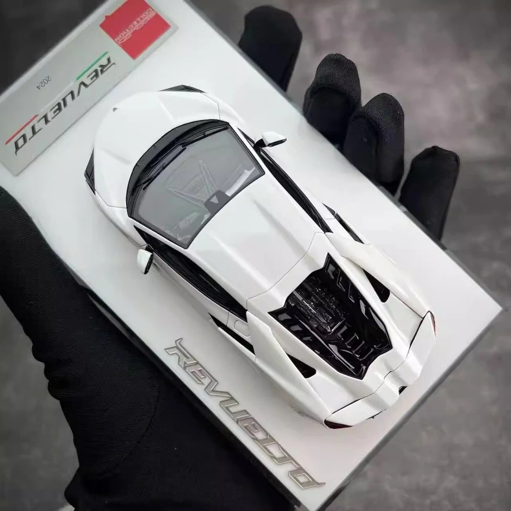 [Make Up] 1:43 Lamborghini 2024 Revuelto White Model Car Resin
