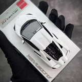 [Make Up] 1:43 Lamborghini 2024 Revuelto vit modellbil resin