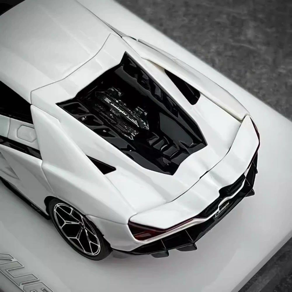 [Make Up] 1:43 Lamborghini 2024 Revuelto White Model Car Resin