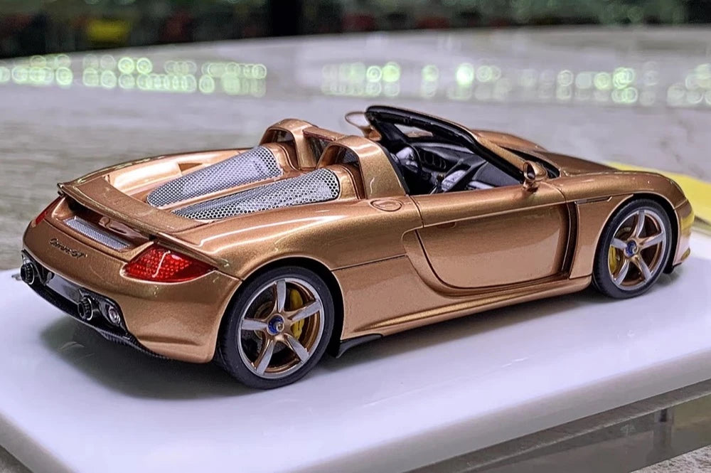 [Make Up] 1:43 Porsche 2004 Carrera GT Brown Model Car Resin