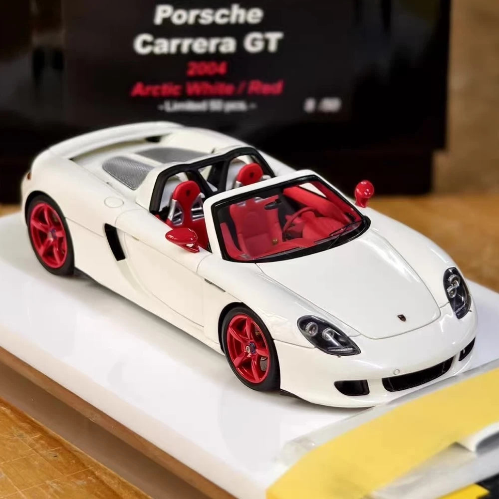 [Make Up] 1:43 Porsche 2004 Carrera GT White Model Car Resin