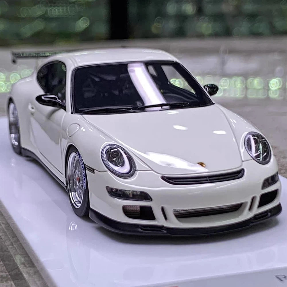 [Make Up] 1:43 Porsche 2007 911 997 GT3 RS vit modellbil harts