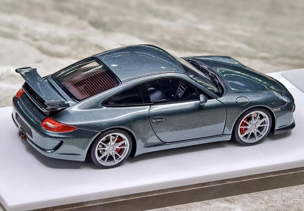 [Make Up] 1:43 Porsche 2010 911 997.2 GT3 Blue Silver Model Car Resin