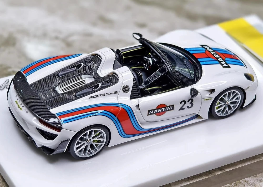 [Make Up] 1:43 Porsche 2011 918 Spyder Weissach Package Martini Model Car Resin