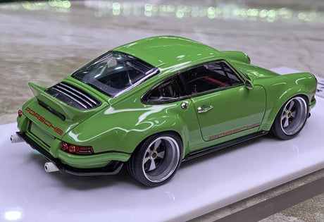 [Make Up] 1:43 Porsche 2018 911 Singer DLS Green Model Car Resin