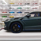 [Mansory] 1:18 Lamborghini 2018 Urus Mansory Green Model Car Resin