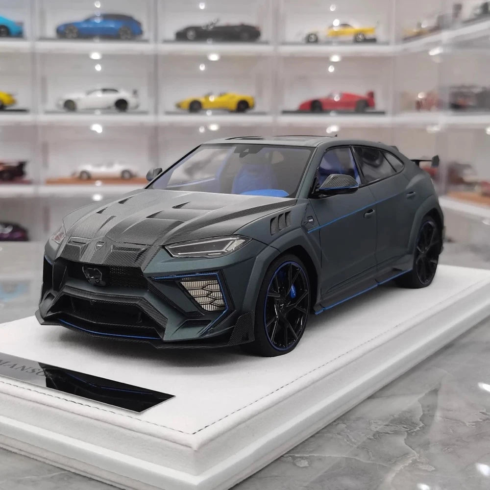[Mansory] 1:18 Lamborghini 2018 Urus Mansory Green Model Car Resin