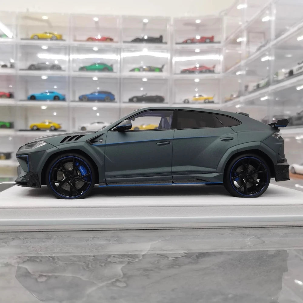 [Mansory] 1:18 Lamborghini 2018 Urus Mansory Green Model Car Resin