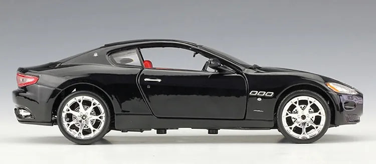 1:24 Maserati 2008 Gran Turismo Die Cast Model Car