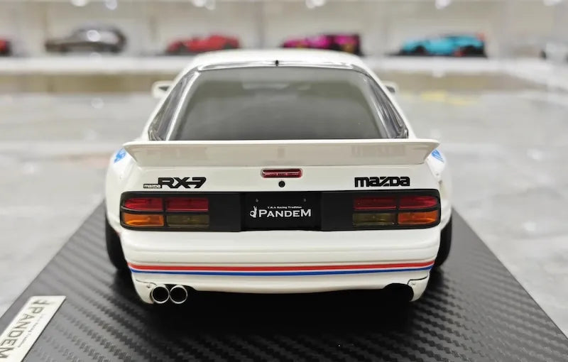 1:18 Mazda 1985 RX-7 FC3S Rocket Bunny Classic Racing Die Cast Model Car