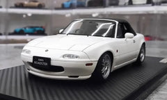 1:18 Mazda 1989 MX-5 Miata NA Eunos Roadster White Die Cast Model Car