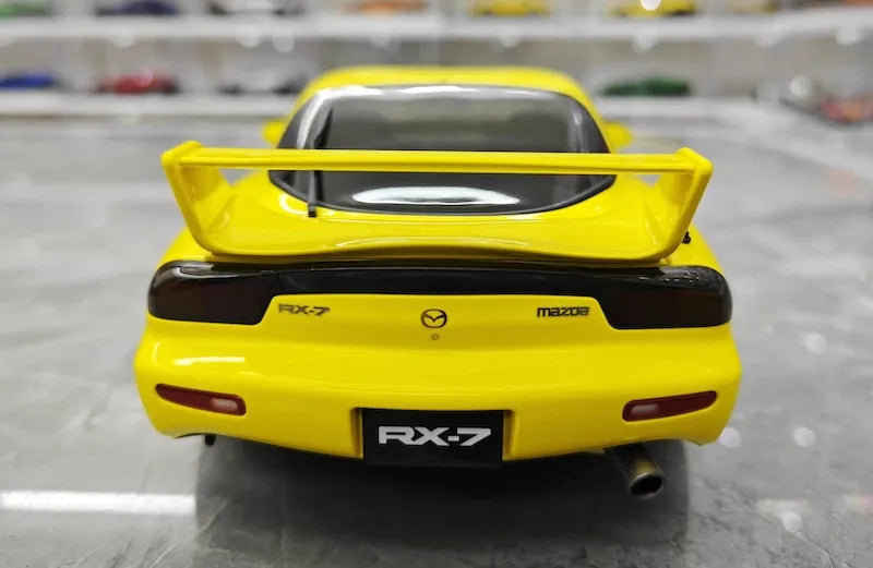 1:18 Mazda 1992 RX-7 FD Yellow Die Cast Model Car