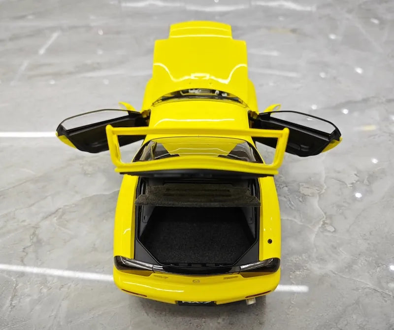 1:18 Mazda 1992 RX-7 FD Yellow Die Cast Model Car