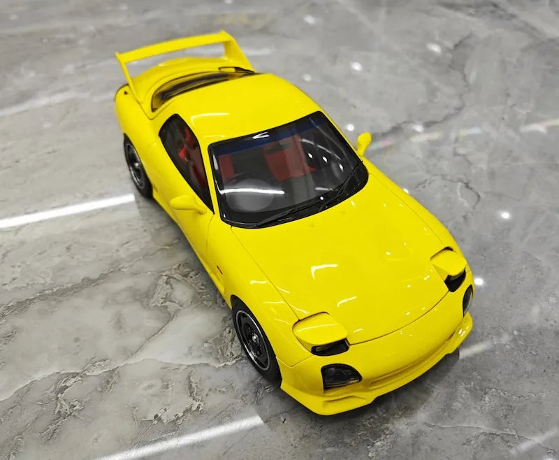 1:18 Mazda 1992 RX-7 FD Yellow Die Cast Model Car